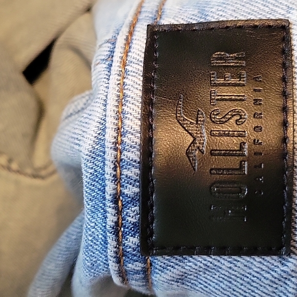 Hollister Hooded Jean Jacket - Picture 3 of 3